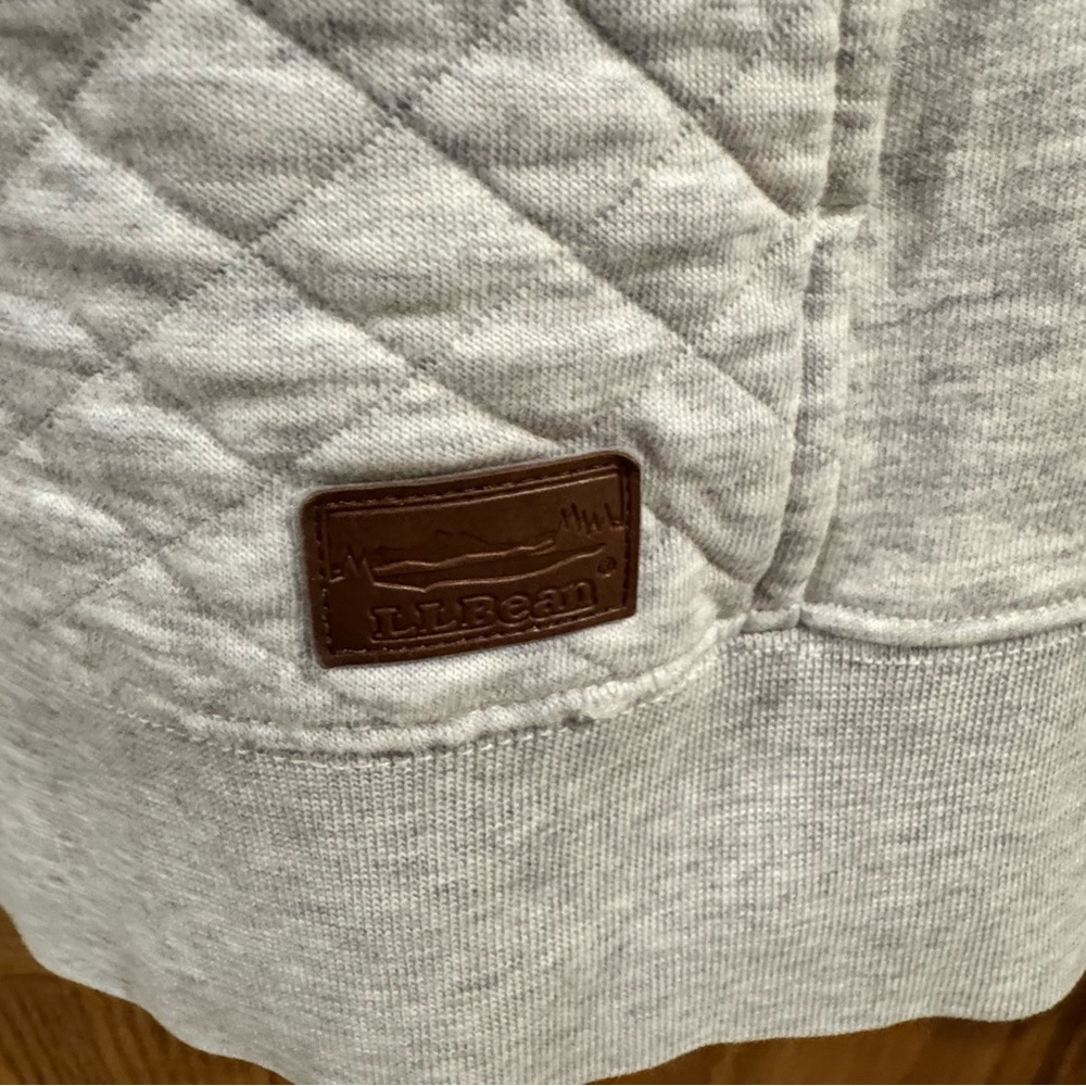 L.L. Bean Gray Quilted Sweatshirt - Picture 6 of 14